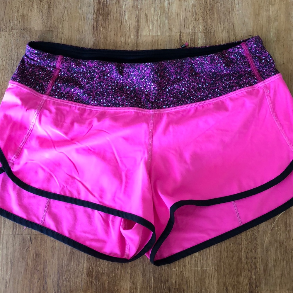 Lululemon run times short